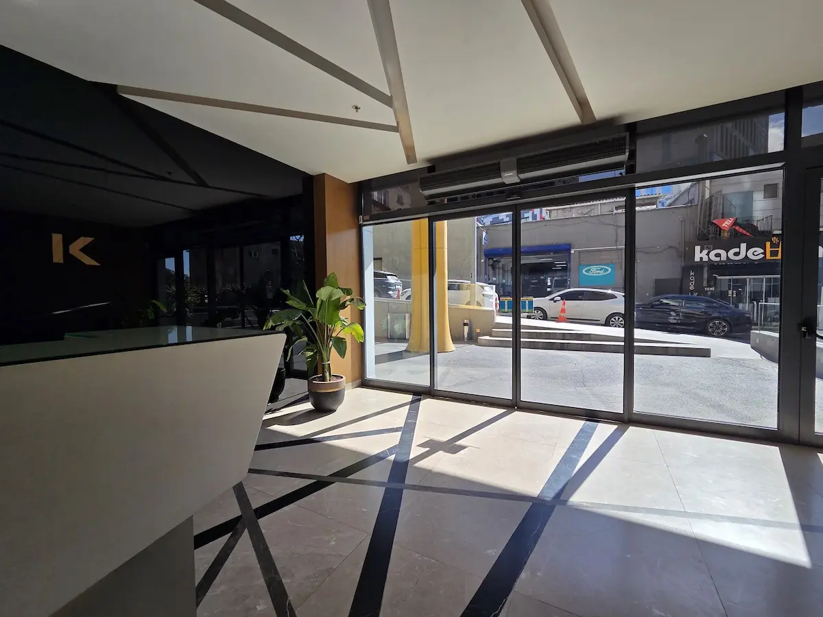 Commercial office